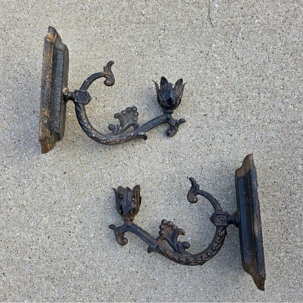 Vintage Neoclassical Rocco Wall Sconce Taper Candle Holder Metal Tin 8x4x9 Set 2